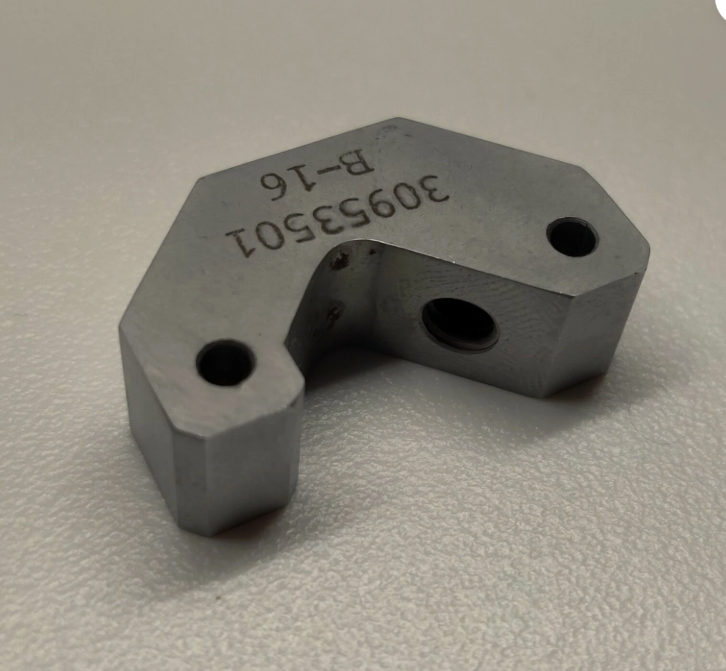 30953501 Clamp Shaft