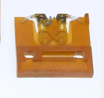 42804703X Carrier Clip Assy