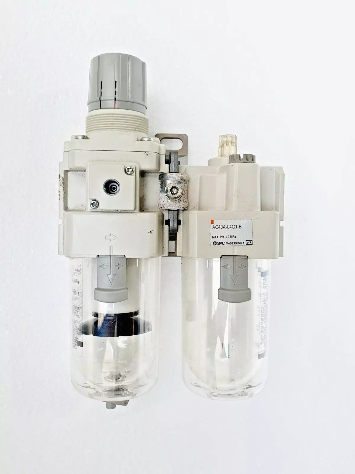 AC40A-04G1B SMC Air Filter Regulator – Industrial Pneumatic Component 
