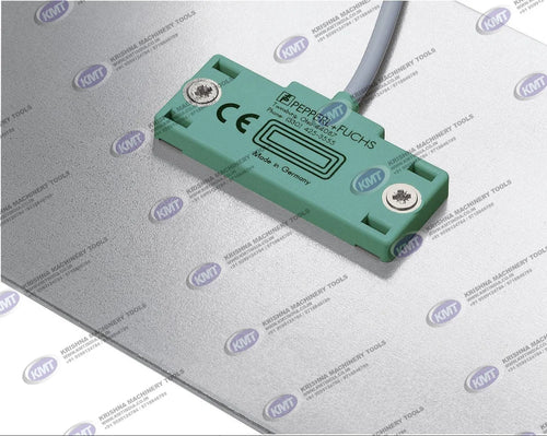 CBN10-F46-E2-10M P&F Capacitive Sensor