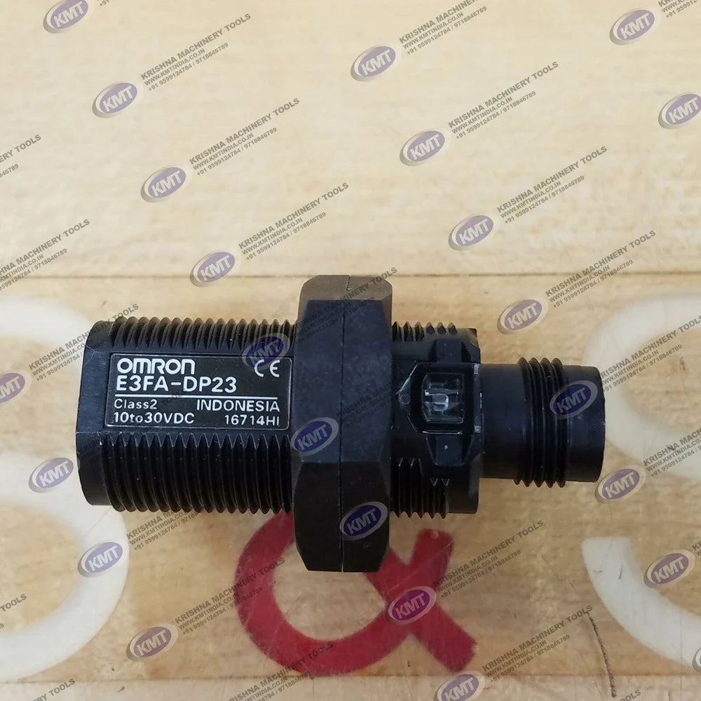 E3FA-DP23 Omron Photoelectric Sensor