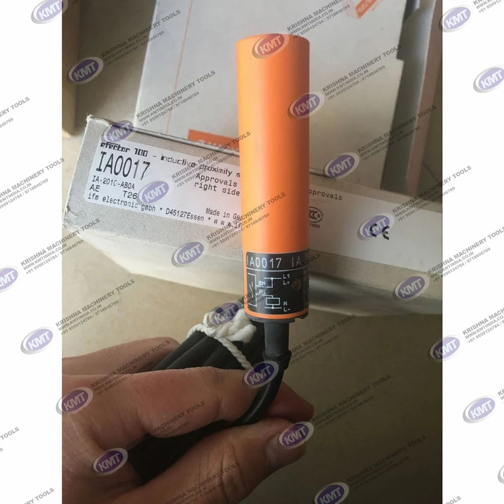 IA0017 IFM Inductive Sensor